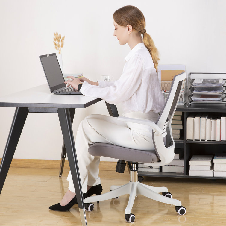 Gray Ergonomic Mesh Swivel Office Chair with Adjustable Arms