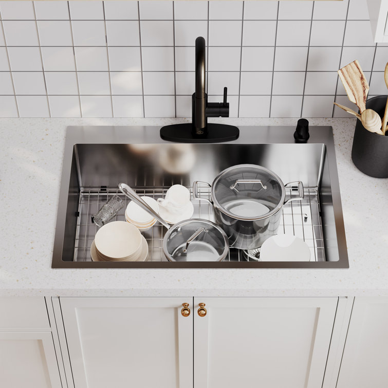 33" Brushed Stainless Steel Farmhouse Kitchen Sink with Grid