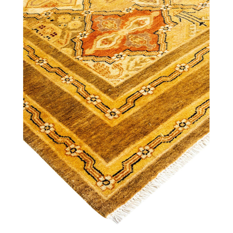 Golden Hand-Knotted Wool Rectangular Area Rug 4'3" x 6'2"