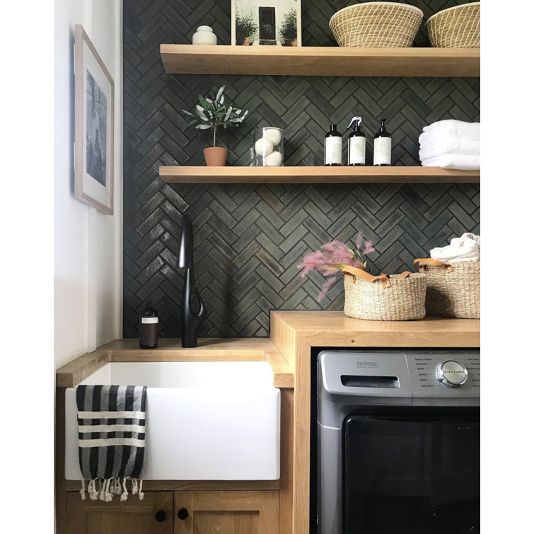 Crisp White Fireclay Single Bowl Farmhouse Kitchen Sink