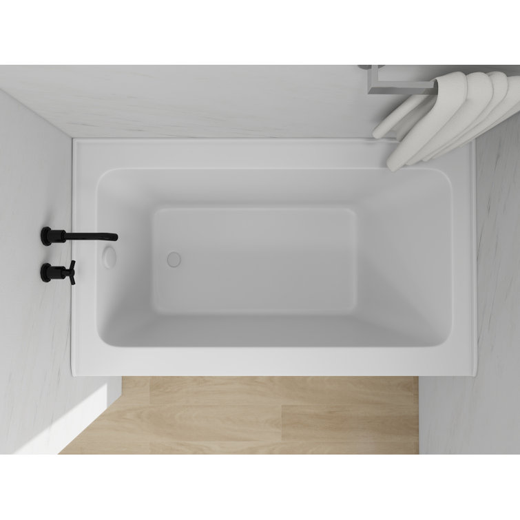 Pure White Acrylic Alcove Soaking Bathtub with Skirt