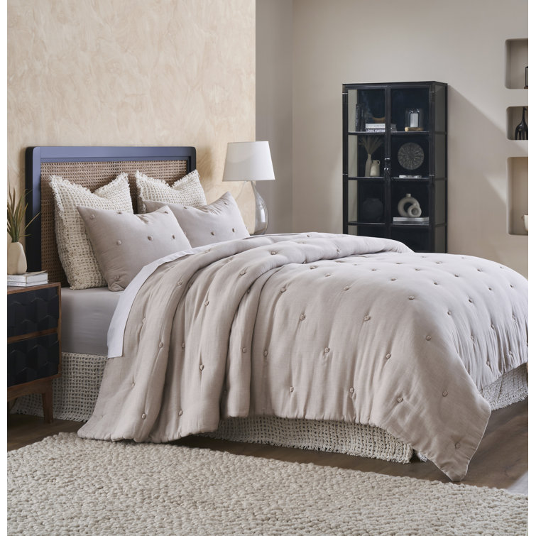 Beige Cotton Textural Poufs King Quilt