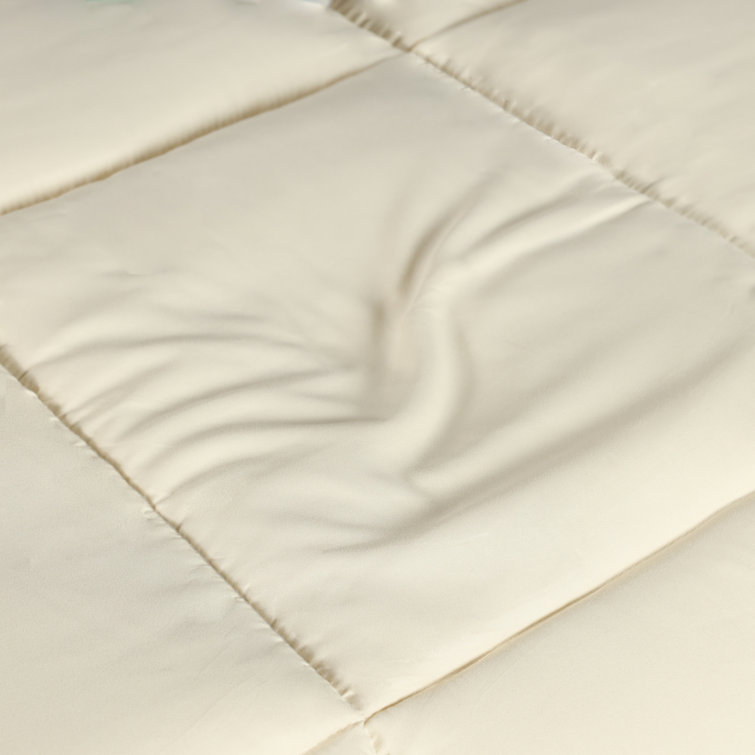 Ivory Queen Reversible Down Alternative Microfiber Comforter