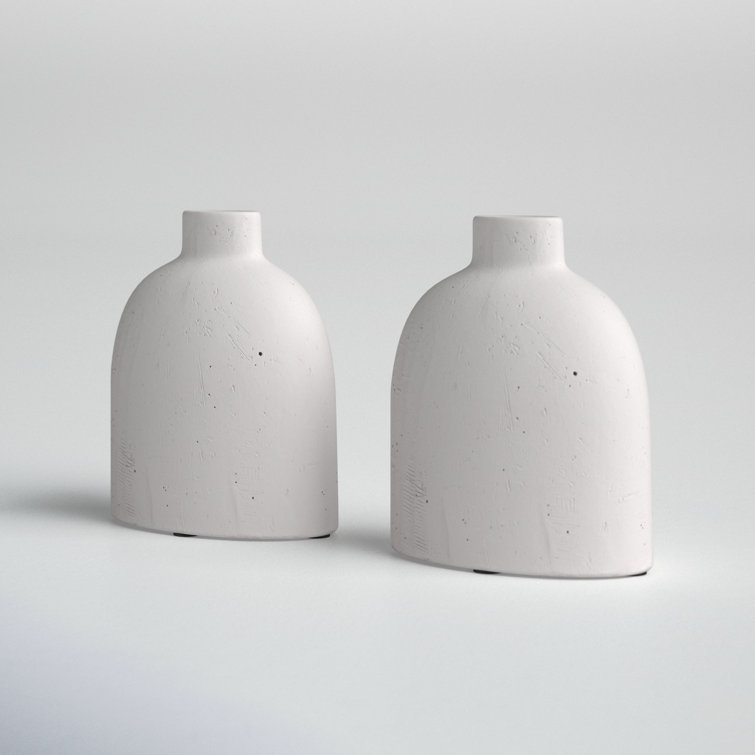 White Handcrafted Ceramic Bud Table Vase