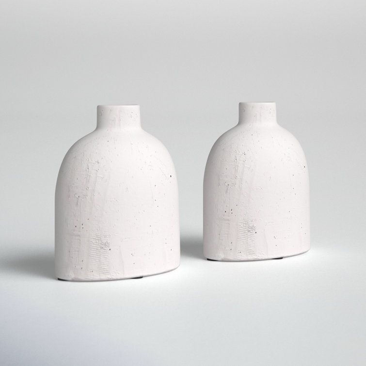 White Handcrafted Ceramic Bud Table Vase
