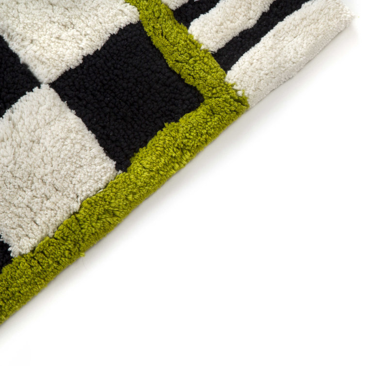 Luxurious Green Cotton 32'' x 50'' Non-Slip Bath Rug