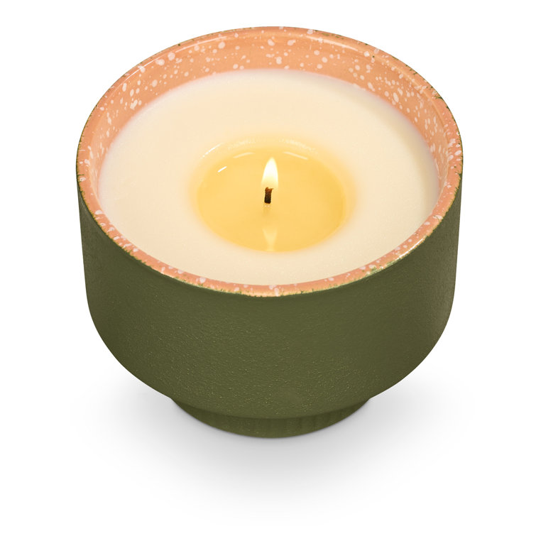 Verde Ceramic Candle with Black Pepper & Hemp Scent