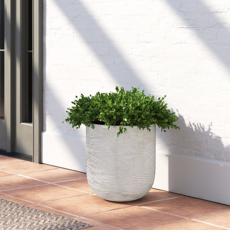 Atna 16.5'' White Solid Wood Round Outdoor Planter