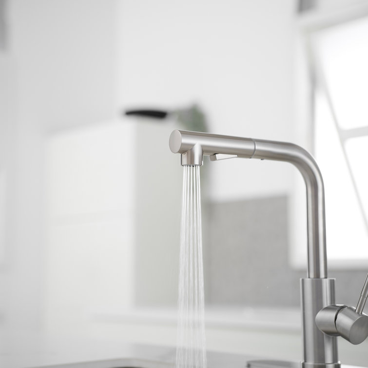 Brushed Nickel Single Handle Pull-Out Kitchen Faucet