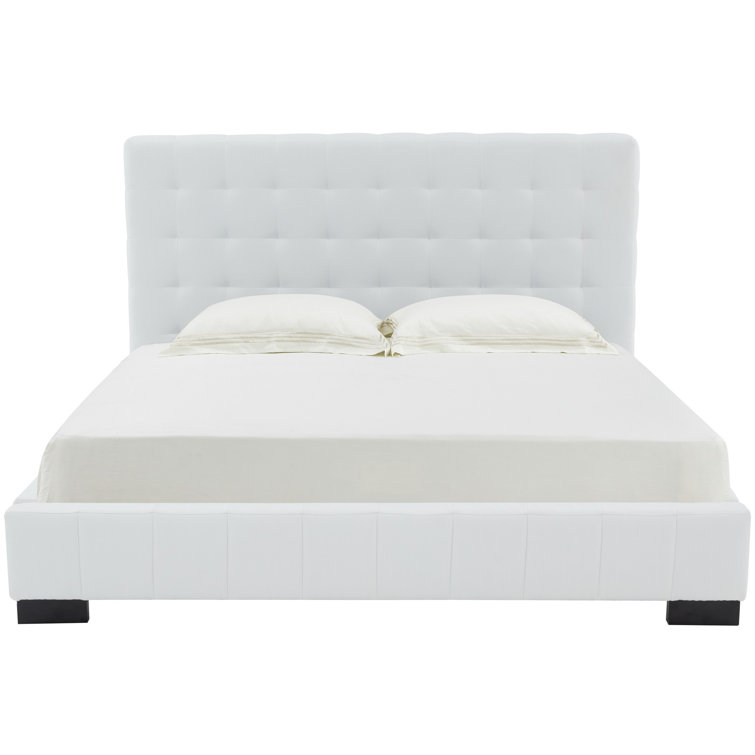Elegant Vivaldi Queen Linen Upholstered Bed with Tufted Headboard
