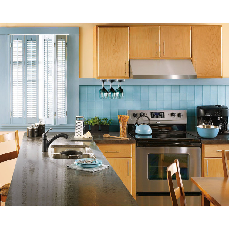 Matte Black Single Handle Pull-Out Kitchen Faucet
