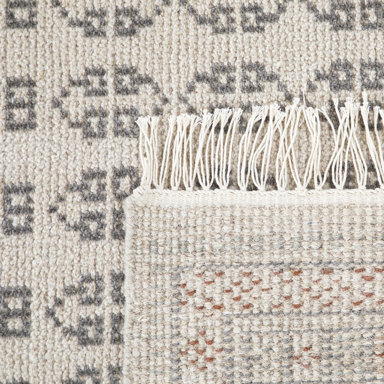 Ivory and Brown Hand-Knotted Wool Cotton 5' x 8' Rug