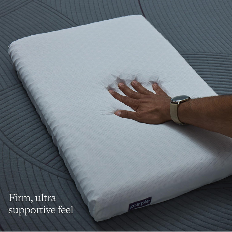 Standard White Memory Foam Cooling Pillow with Polyester Cover
