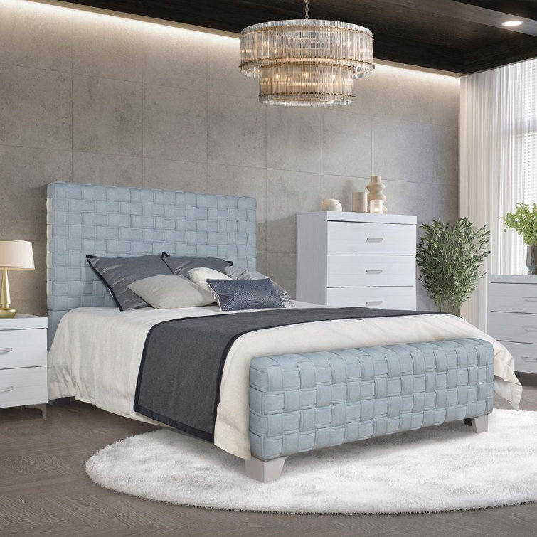 Light Teal Chenille Upholstered Queen Bed with Tufted Headboard and Drawers