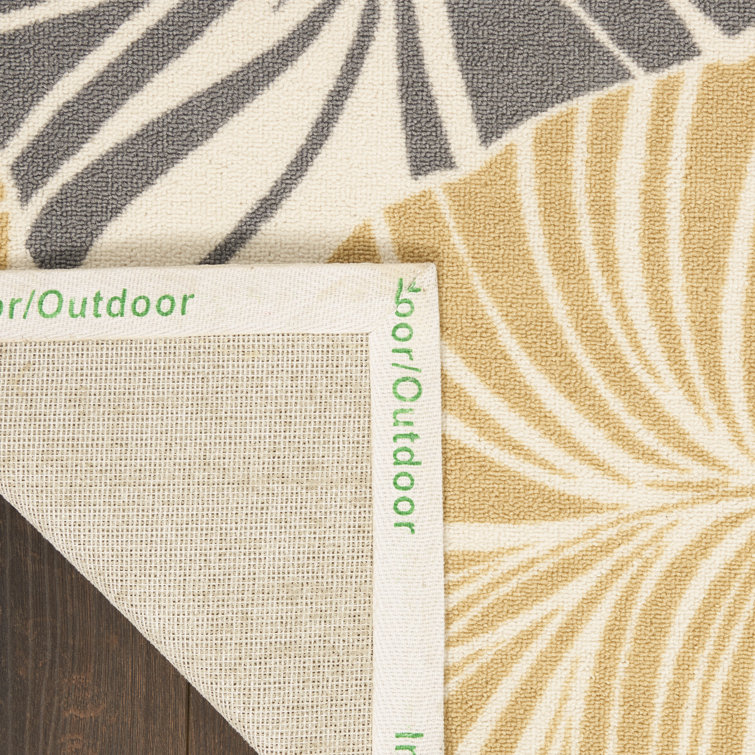 Sun N' Shade Tropical Gray and Ivory Rectangular Outdoor Rug