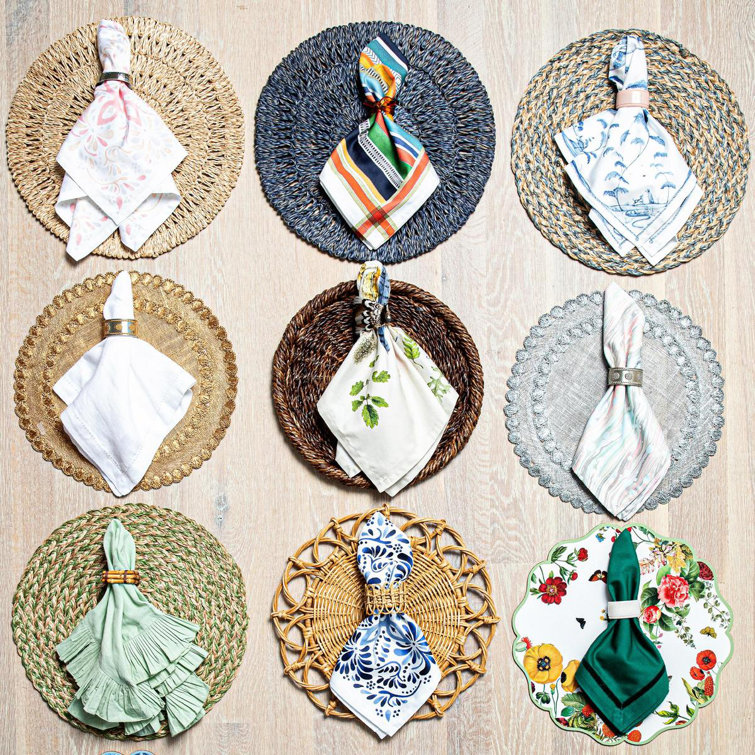 Isadora Silver Round Linen Placemat