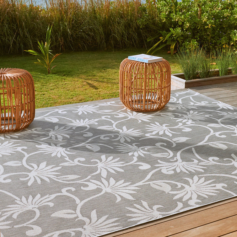 Gray and Ivory Floral Flatweave Indoor/Outdoor Area Rug, 9x13