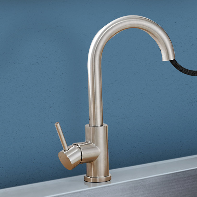 Brushed Nickel Single Handle Pull-Out Spray Kitchen Faucet