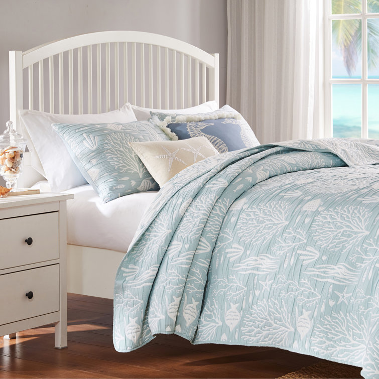 Twin White Microfiber Reversible Nautical Quilt Set