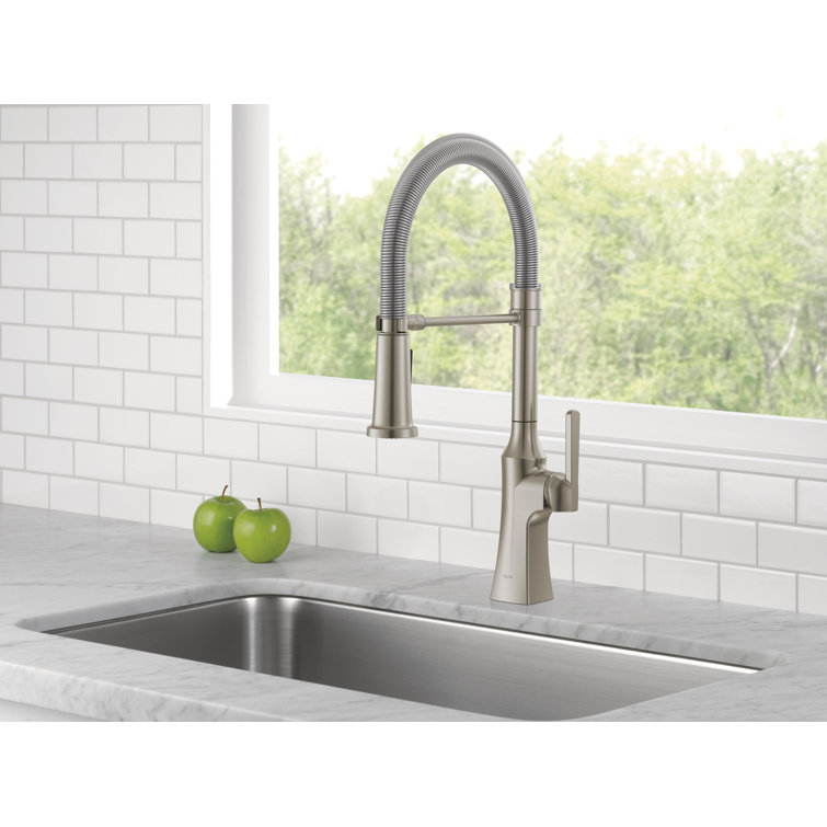 Stainless Steel Pull-Down Kitchen Faucet with Magnetic Dock