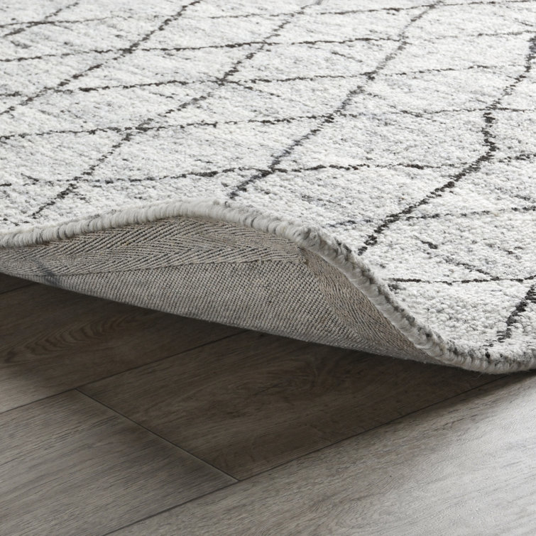 Ivory and Gray Diamond Tufted Wool Rectangular Rug 9' x 12'