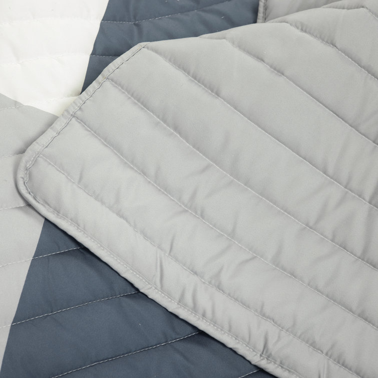 Full/Queen Multi-Color Microfiber Reversible Quilt Set