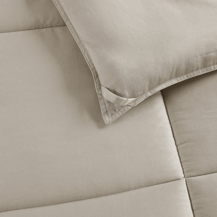 Madison Park 300 Thread Count Cotton Percale Luxury Down Alternative Comforter