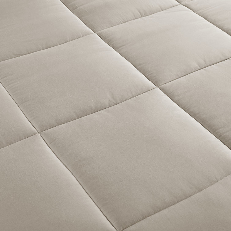 Madison Park 300 Thread Count Cotton Percale Luxury Down Alternative Comforter