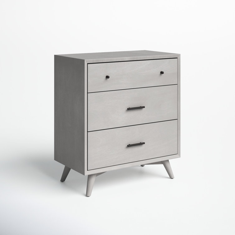 Flynn Gray 32" Transitional Mid-Century Modern 3-Drawer Chest