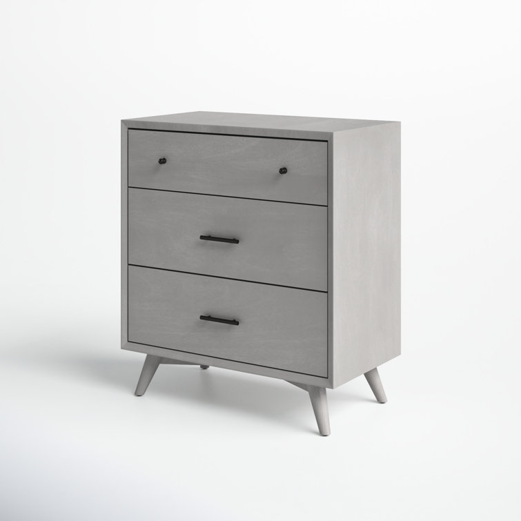 Flynn Gray 32" Transitional Mid-Century Modern 3-Drawer Chest