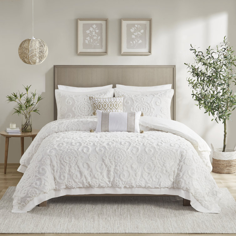 Ivory Cotton Embroidered Medallion 3-Piece Duvet Set
