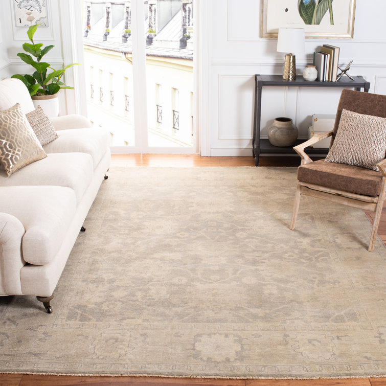 Hand-Knotted Woolen Charm 8' x 10' Rectangular Rug in Gray