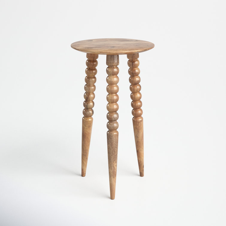 Warm Natural Wood Round Accent Table with Sculpted Legs
