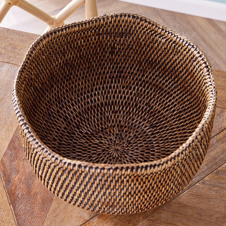 White Scalloped Handmade Rattan Footed Planter
