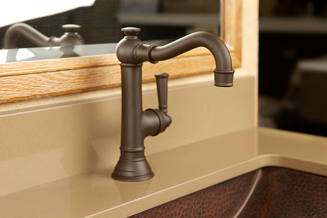 Polished Brass Victorian Single Hole Bathroom Faucet