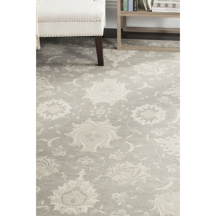 Elegant Grey Ivory 5' x 7' Viscose Synthetic Floral Area Rug