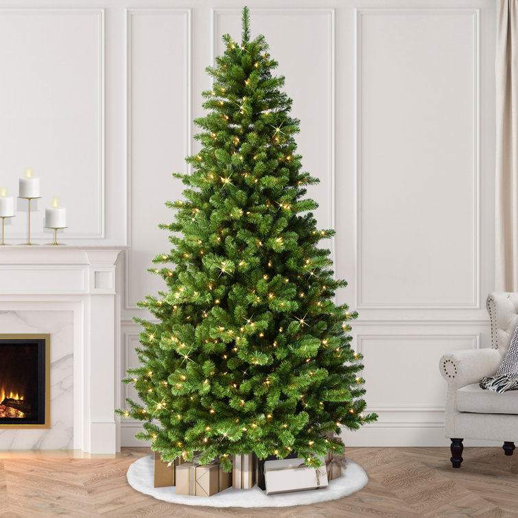 7.5' Green Pre-Lit Artificial Spruce Christmas Tree with Lights
