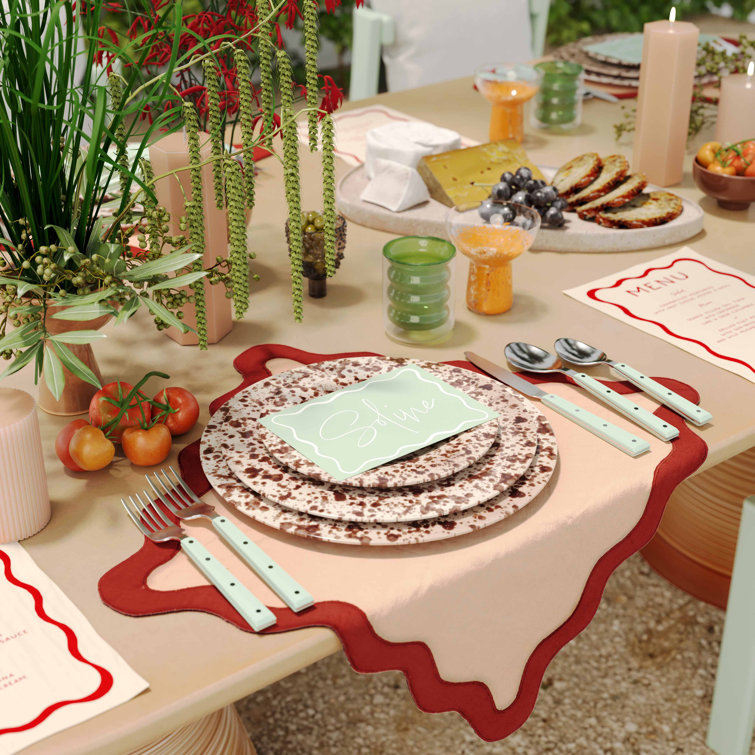 Scalloped Edge Rust and Orange Cotton Rectangular Placemat Set