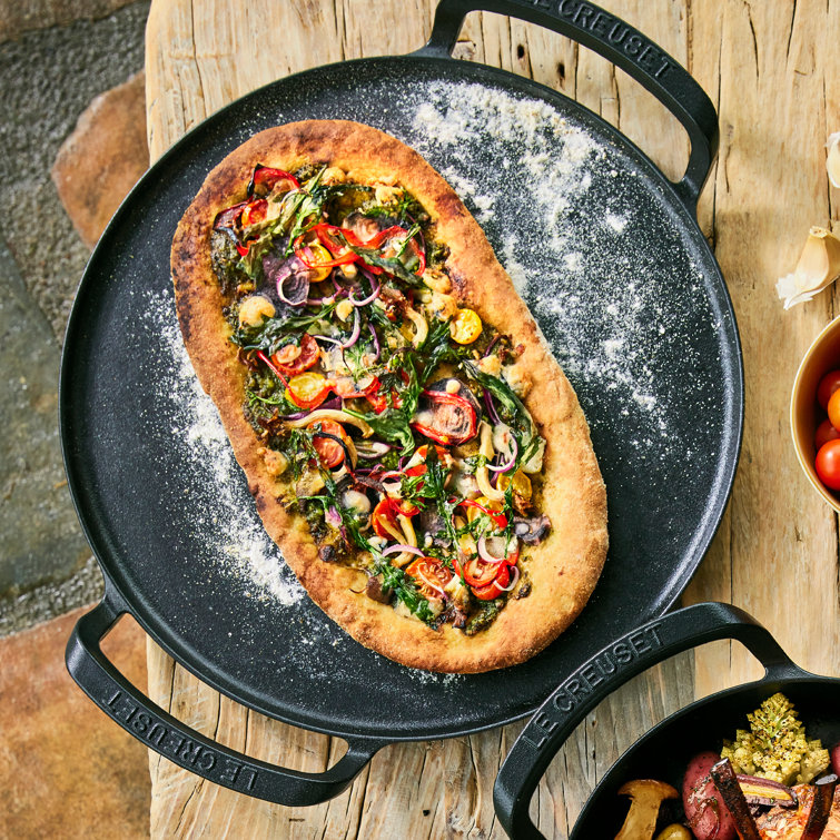 Matte Black 15" Enameled Cast Iron Outdoor Pizza Pan