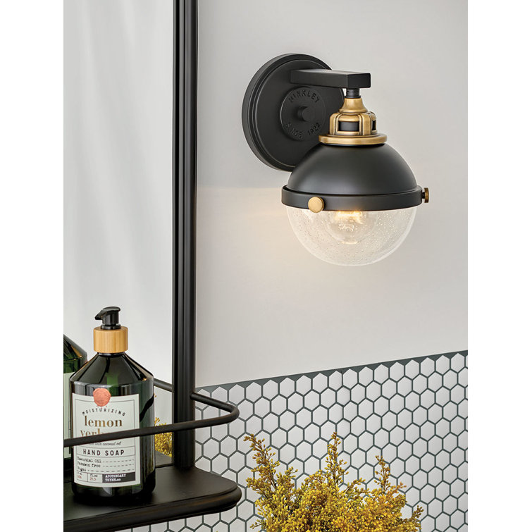 Hinkley Fletcher 1-Light Black/Chrome Outdoor Vanity Sconce with Clear Seedy Glass