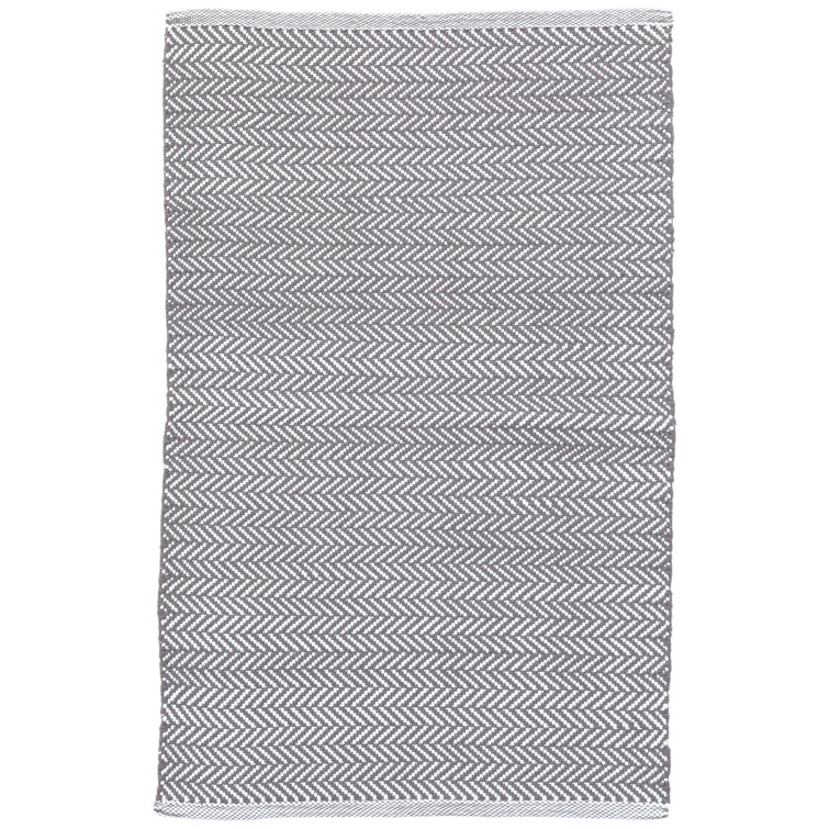 Gray and White Herringbone Flatweave Indoor/Outdoor Rug