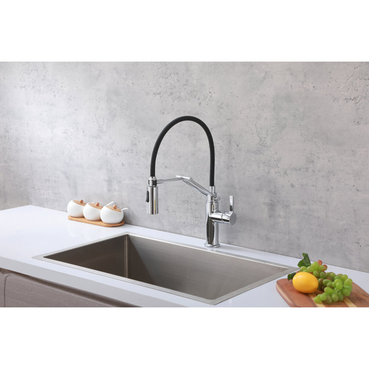 Chrome Single Handle Pull Down Sprayer Kitchen Faucet