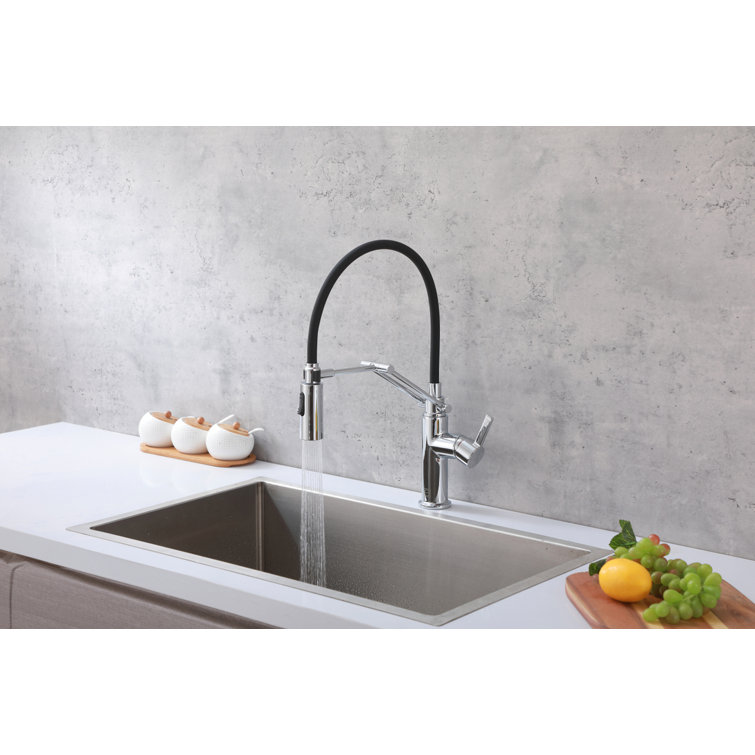 Chrome Single Handle Pull Down Sprayer Kitchen Faucet
