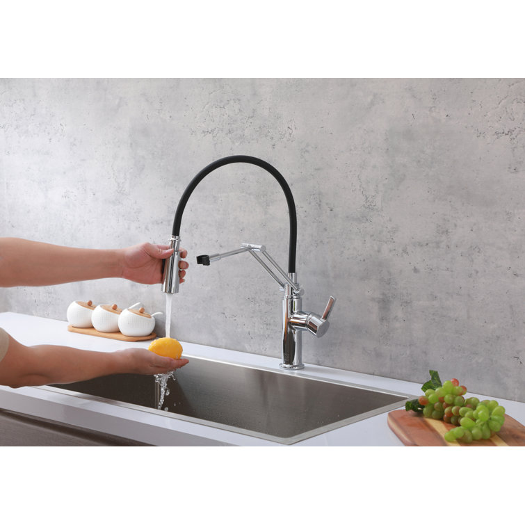 Chrome Single Handle Pull Down Sprayer Kitchen Faucet