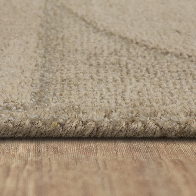 Handmade Barley Wool and Viscose Geometric Area Rug