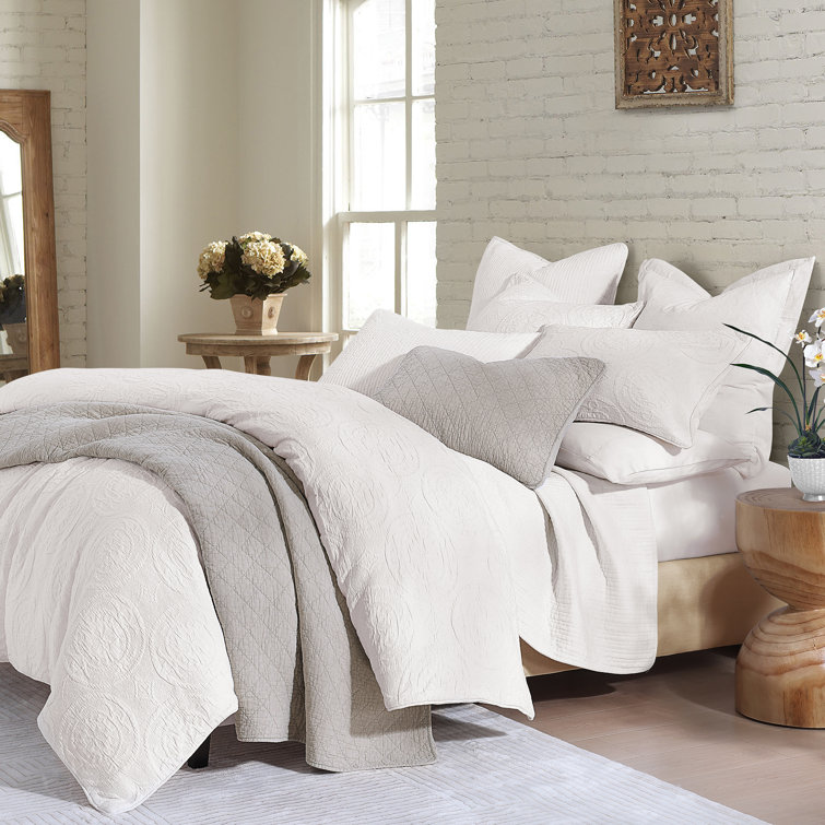Vintage White Cotton Queen Duvet Cover Set with Medallion Pattern