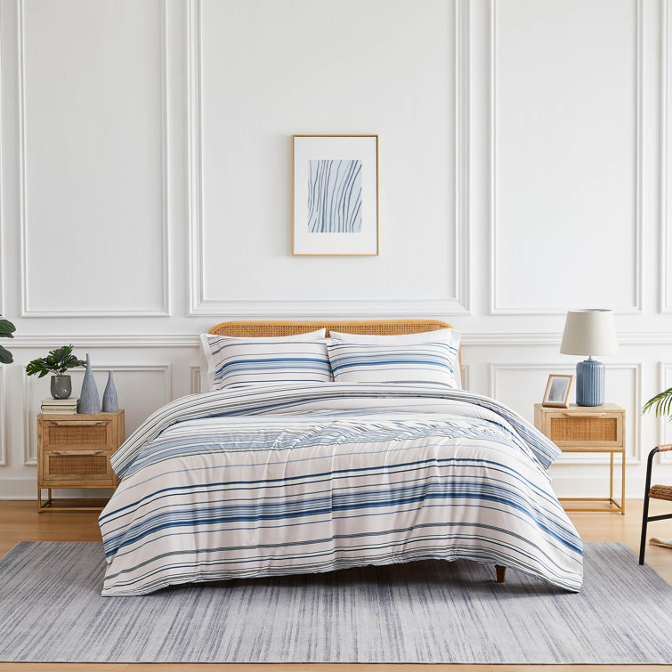 Twin Blue Reversible Down Alternative Microfiber Comforter Set