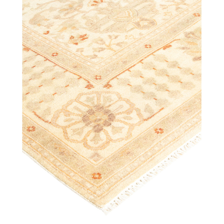 Hand-Knotted Ivory and Beige Wool Oriental Area Rug 4' x 6'