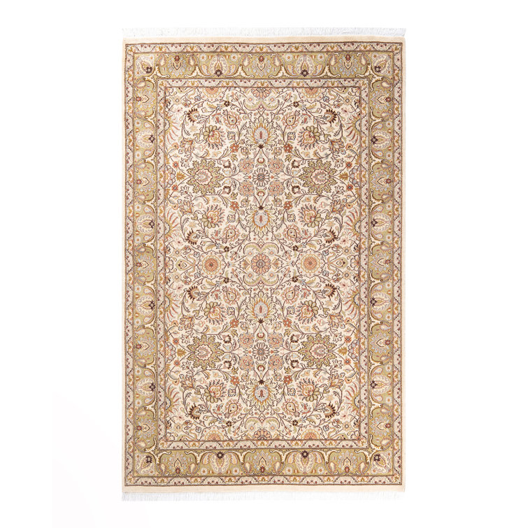 Hand-Knotted Beige Wool Traditional 4' x 6' Area Rug