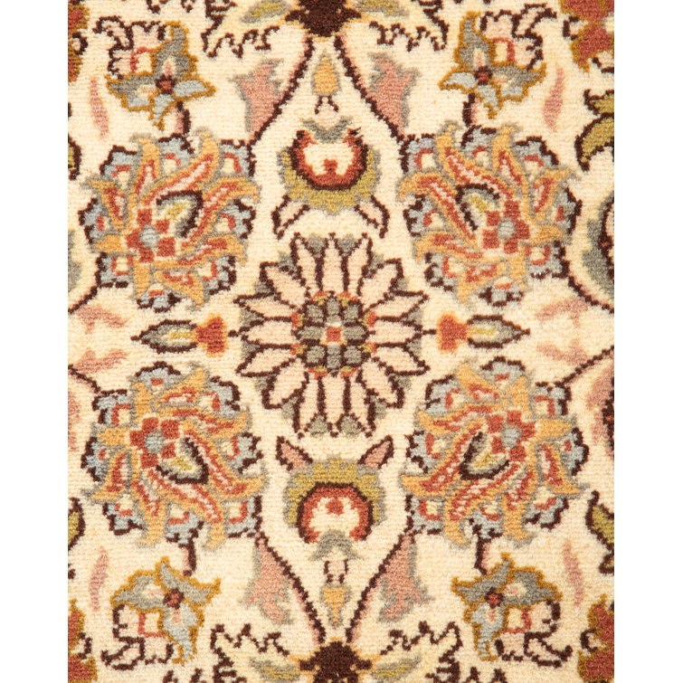 Hand-Knotted Beige Wool Traditional 4' x 6' Area Rug